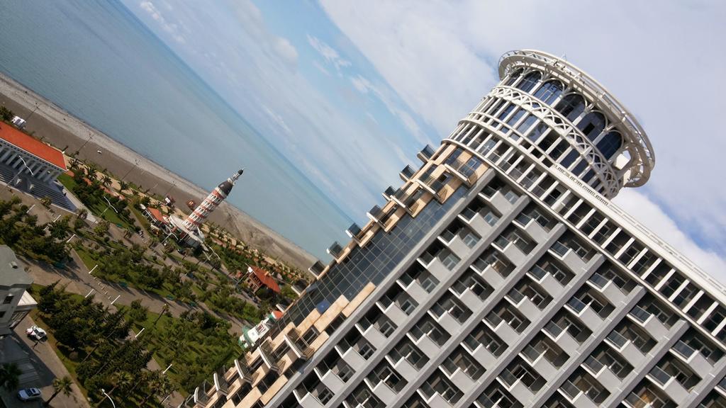 Grand Royal Batumi Aparthotel Exteriör bild